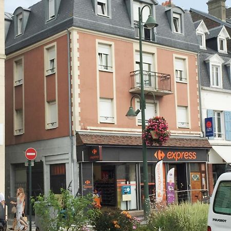 Les Quais De Trouville Εξωτερικό φωτογραφία